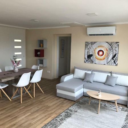 Villa Relax KomfortLak Gárdony Eksteriør bilde